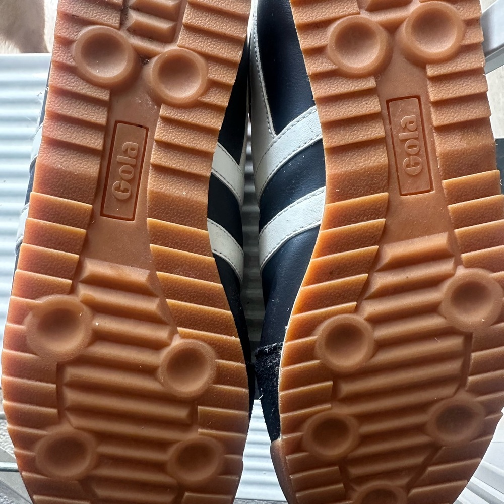 Gola Black and White Sneakers with Gum Rubber Soles. Excellent Condition - Picture 2 of 3